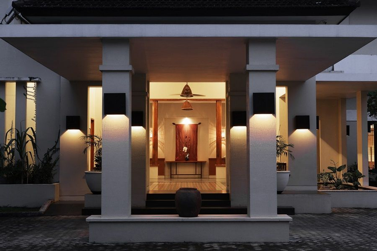 The Holiday Guest House, Tanjung Pandan - Harga Terbaru 2024