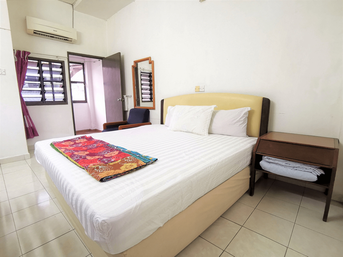 Bedroom 5