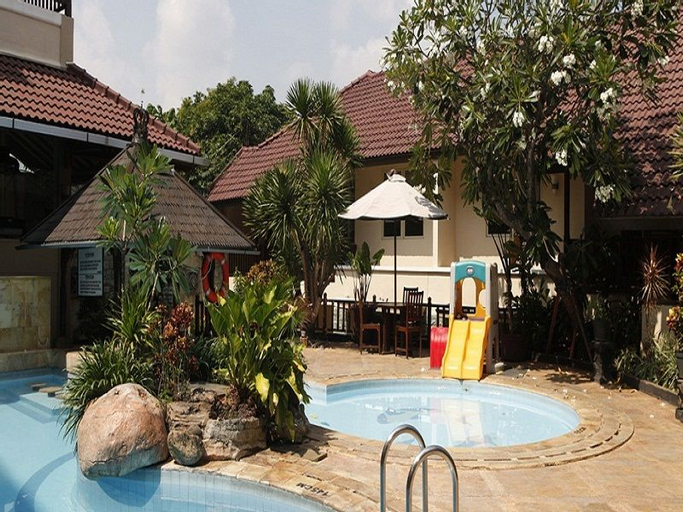 Resor Tuban Tropis, Tuban