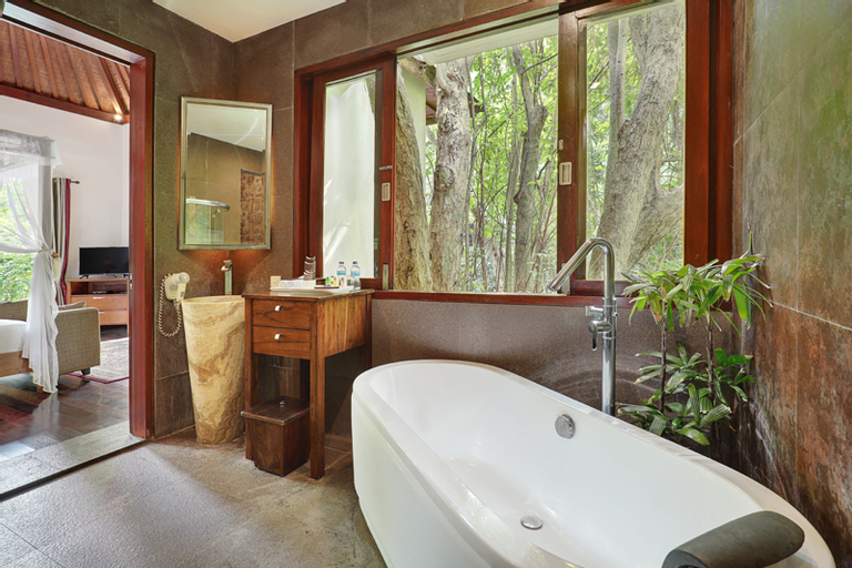 Bathroom 8