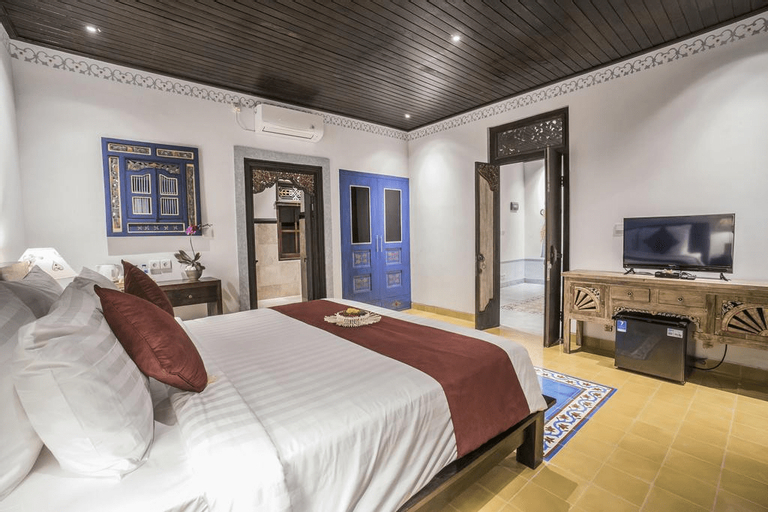 Bedroom 23