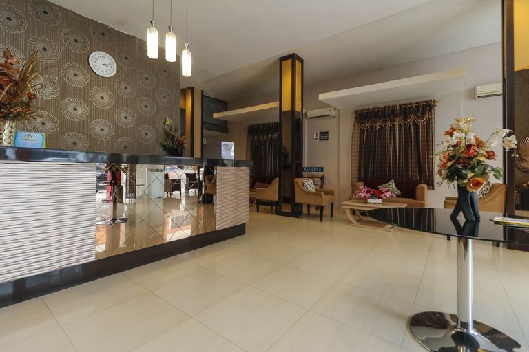 RedDoorz Plus @ Grand Populer Hotel, Makassar