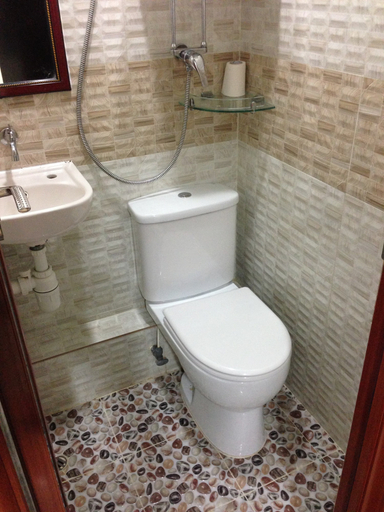 Bathroom 5, Canadian Hostel, Kowloon