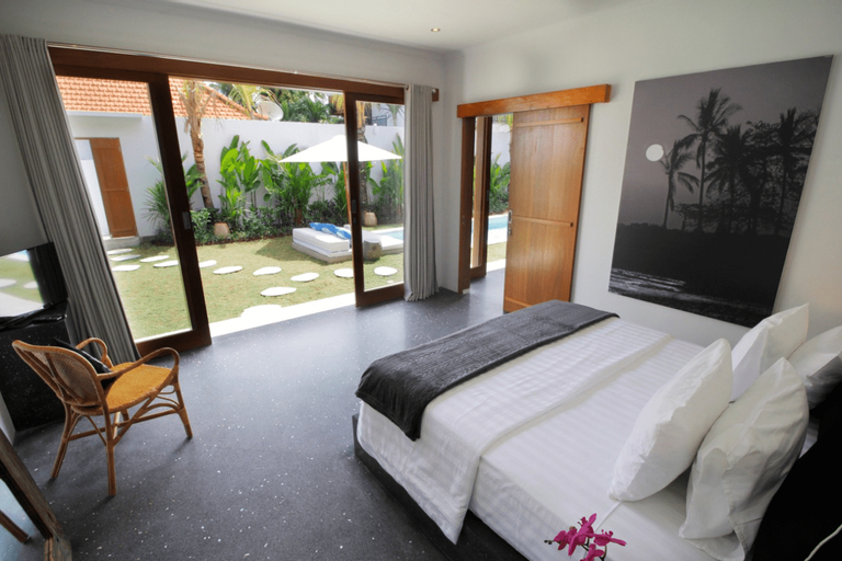 Bedroom 12