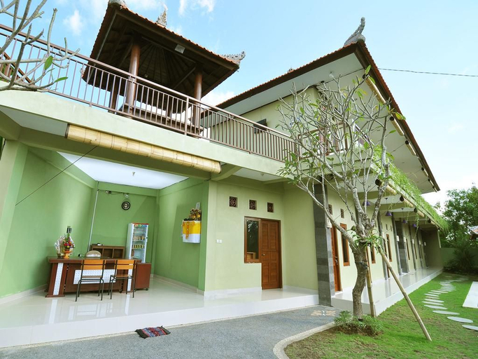 Exterior & Views 2, Cempaka Mas Guest House, Badung