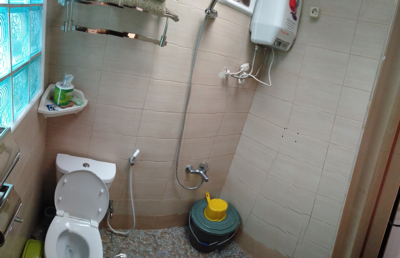 Bathroom 7