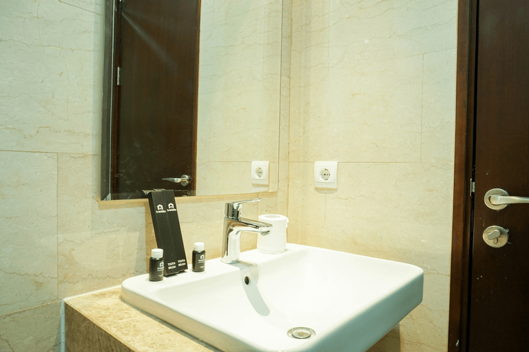 Bathroom 7