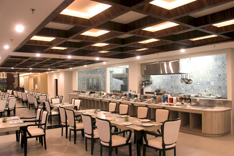 Java Lotus Hotel Jember - Food & Drinks