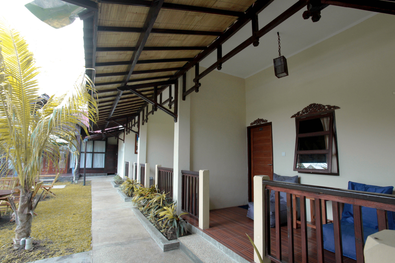 Exterior & Views 2, Gili Buana Hostel & Backpackers, Lombok