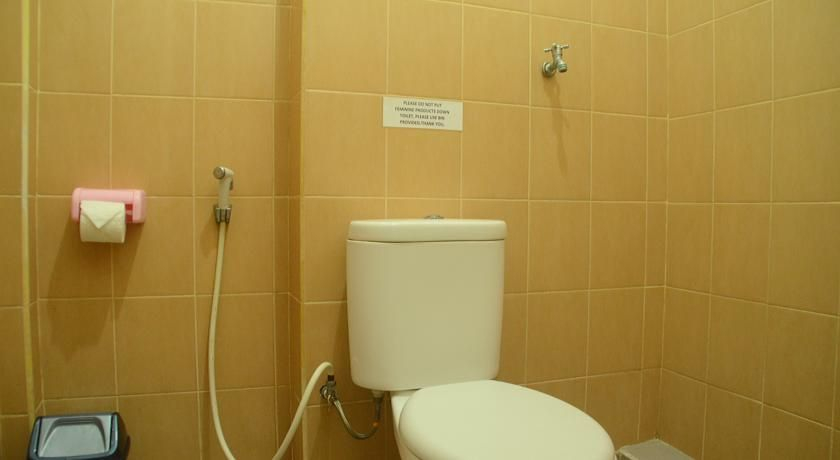 Bathroom 4, Budget Door Legian Inn, Badung