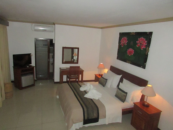 Bedroom 30