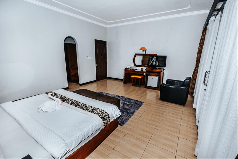 Bedroom 8