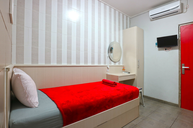 Bedroom 4, Kamariska Hostel, Surabaya