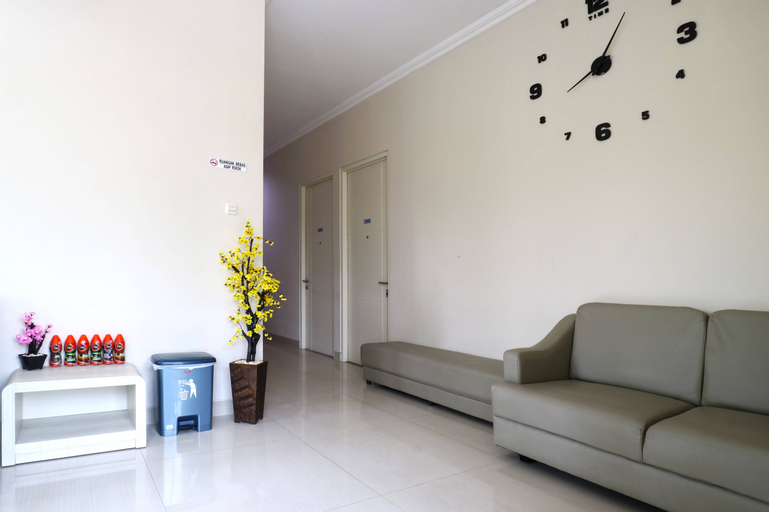 Velozip Homestay, Surabaya