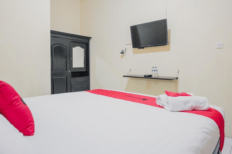 Bedroom 8