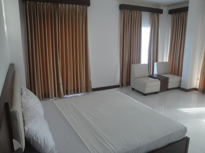 Bedroom 8