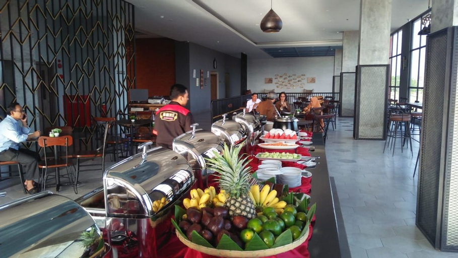 Food & Drinks 8