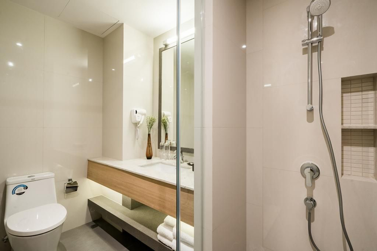 Bathroom 4, The Key Premier Sukhumvit Bangkok, Wattana