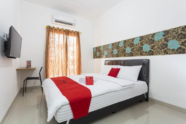 RedDoorz Plus @ Boulevard Residence BSD, South Tangerang