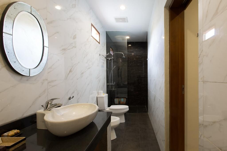 Bathroom 4