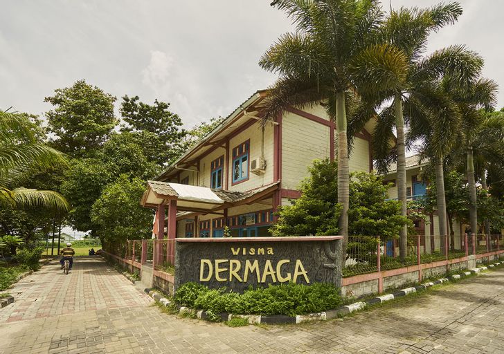 Wisma Dermaga Resort Pulau Pramuka, Thousand Islands
