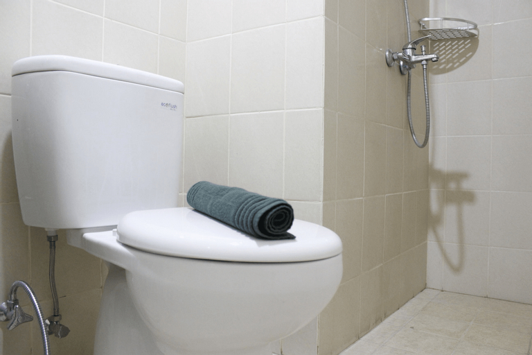 Bathroom 15