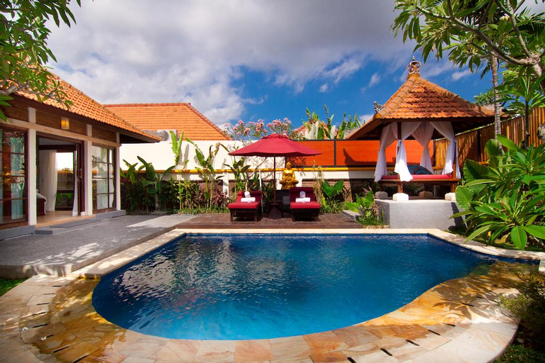 Swimming Pool 2