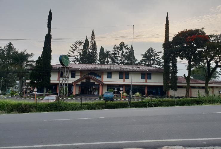 Exterior & Views 1, Cisarua Indah Hotel, Bogor