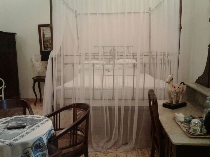 Bedroom 16