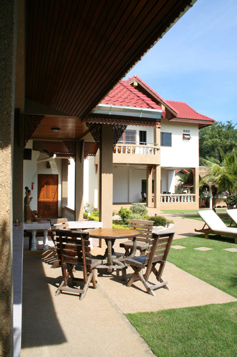 Long Beach Inn, K. Sam Roi Yot