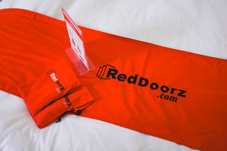 RedDoorz Plus near Mall Ciputra Jakarta, West Jakarta