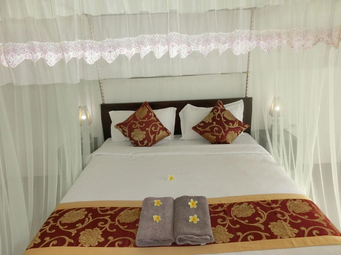 Bedroom 4, Lombok Holiday Hotel, Lombok