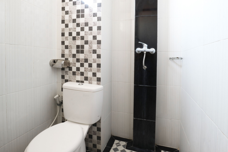 Bathroom 5, Pondok 3 Mertha, Badung