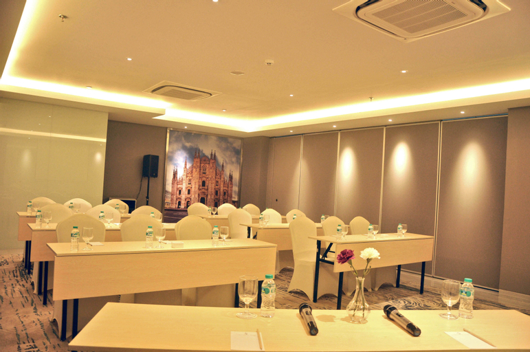 Business Facilities 4, Grand Picasso Hotel, Central Jakarta