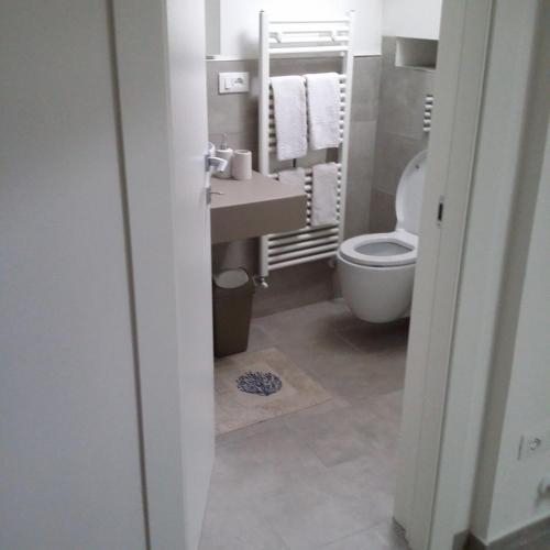 Affascinante sottotetto, Savona