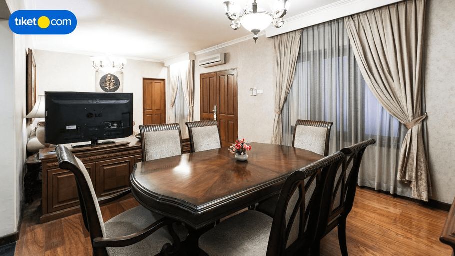 Dining Room 3