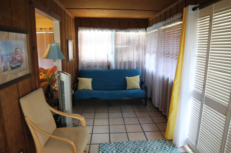Others 5, Atlantic Oasis - Upper Unit, Saint Johns