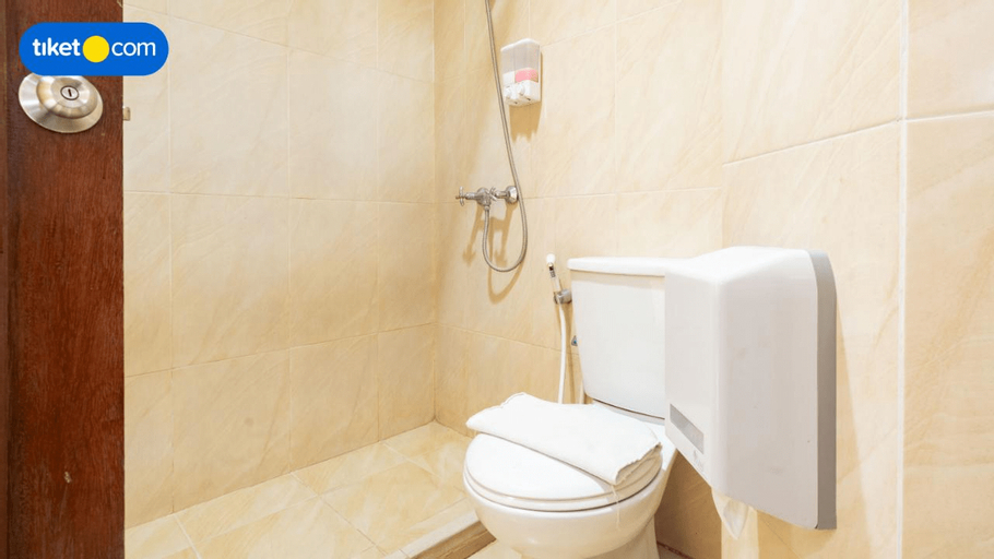 Bathroom 4
