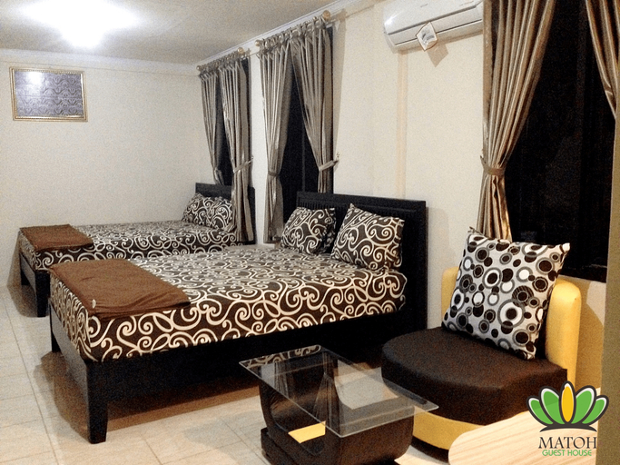 Matoh Guesthouse Syariah Room Type - Family Room (2 queen bed)