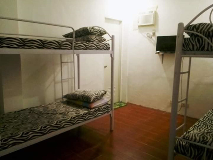 Bedroom 4, Thirdy's Tourist Inn, Legazpi City