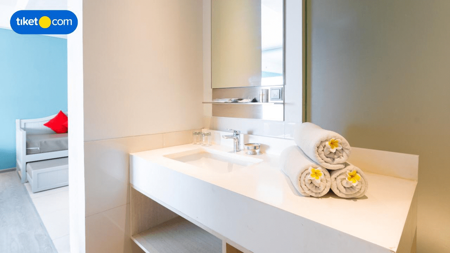 Bathroom 7
