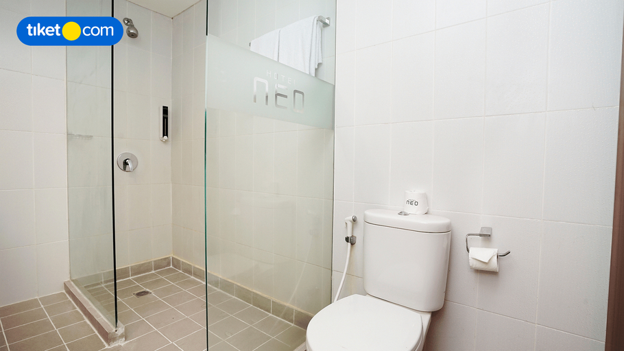Bathroom 22