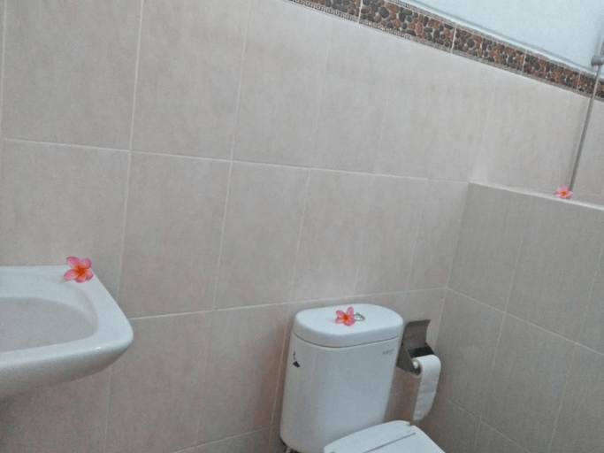 Bathroom 3, Tira Amed Homestay, Karangasem
