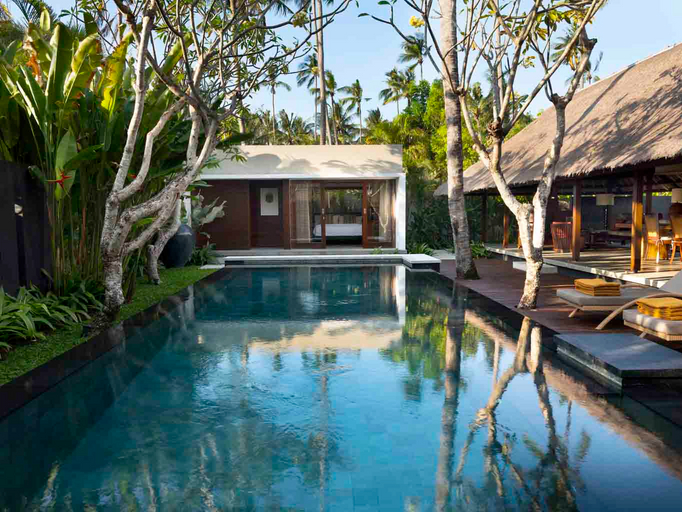 Swimming Pool 2