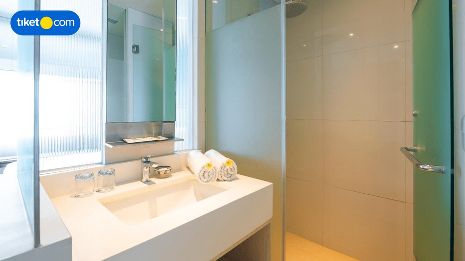 Bathroom 10