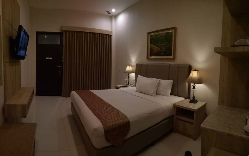 Bedroom 13