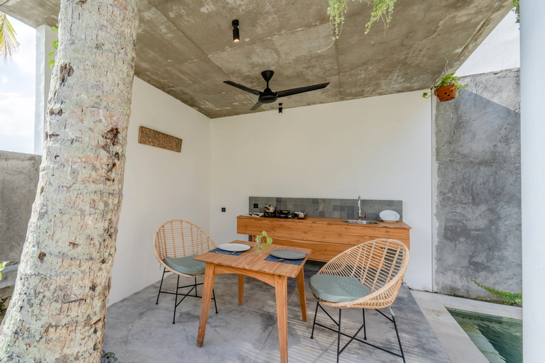Dining Room 5