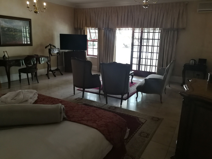 Public Area 4, Cricklewood Manor, City of Tshwane