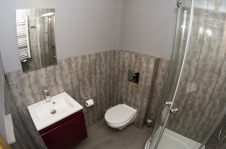 Bathroom 4, Kamienica Morska Gdynia, Gdynia