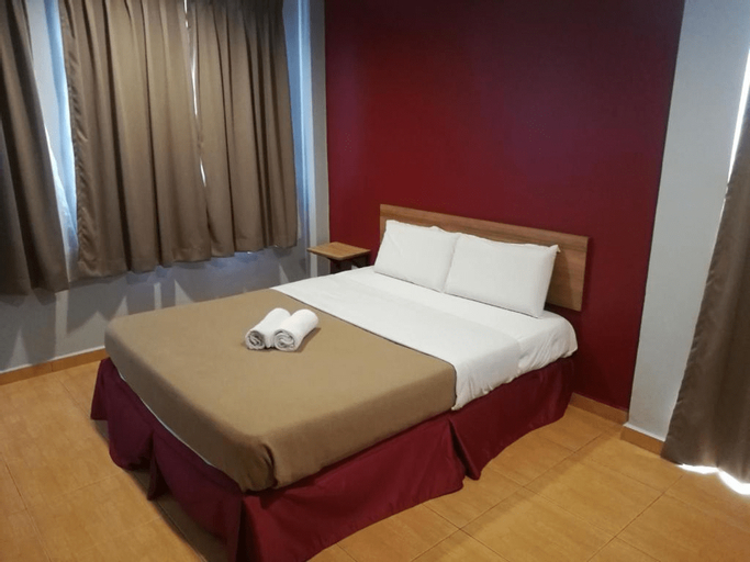 Bedroom 13